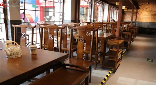 【精選】小型連鎖餐廳室內(nèi)裝修設(shè)計(jì)