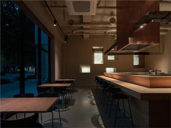 連鎖店裝修時門臉及門面招牌是施工的難點